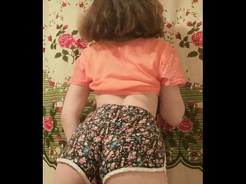 ❤️ Babe żagħżugħa sexy tqaxxir ix-xorts tagħha fuq il-kamera ❤❌ Vidjow porn f'mt.liporno.ru