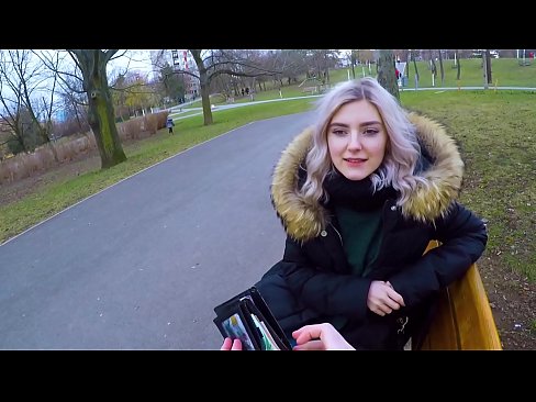 ❤️ Tibla kum sħun ta' barrani għall-flus - blowjob fil-park minn Eva Elfie ❤❌ Vidjow porn f'mt.liporno.ru